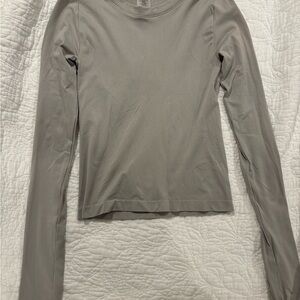 Aritzia Gray Long Sleeve Women's Top